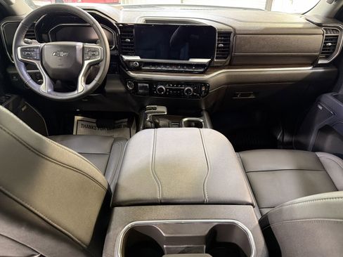 Used 2025 Chevrolet Silverado 1500 RST image 23