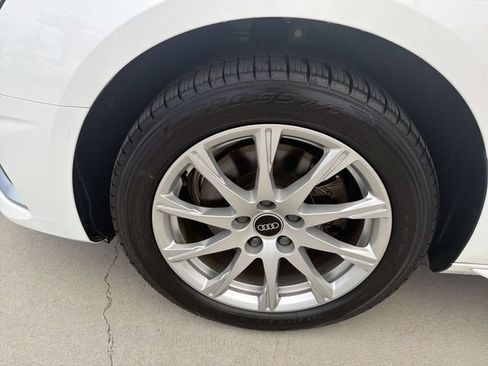 Used 2022 Audi A4 2.0T Premium AWD/4WD image 32