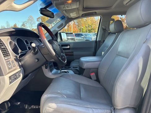 Used 2013 Toyota Sequoia Platinum image 9