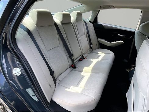 Used 2023 Honda Accord EX image 19