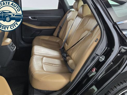 Used 2021 Hyundai Sonata Limited FWD image 28