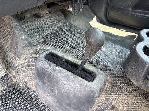 Used 2006 Chevrolet Silverado 3500 4x4 Regular Cab image 14