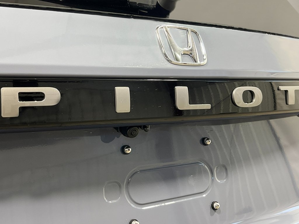 New 2026 Honda Pilot Touring image 7