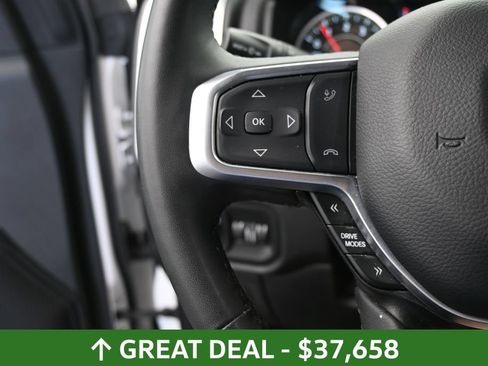 Used 2025 RAM 1500 Big Horn AWD/4WD image 35