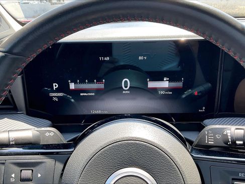 Used 2025 Nissan Kicks SR FWD image 25