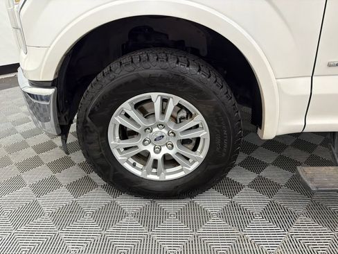 Used 2017 Ford F150 Lariat w/ Equipment Group 501A Mid AWD/4WD image 13