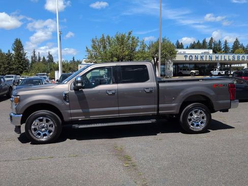 Used 2022 Ford F250 Lariat w/ Lariat Ultimate Package AWD/4WD image 2