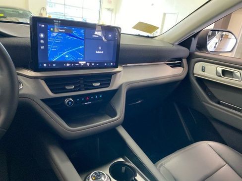 New 2026 Ford Explorer Active w/ Active Comfort Package image 15