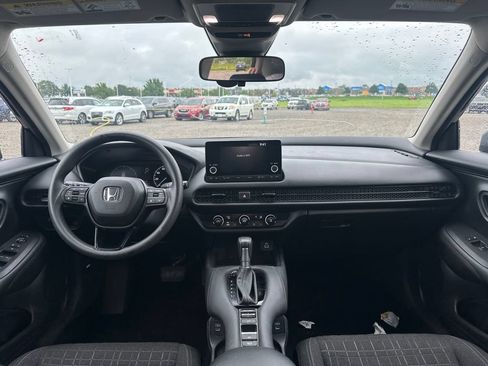 Used 2025 Honda HR-V LX image 18