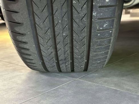 Certified 2025 Mercedes-Benz GLS 450 4MATIC image 40