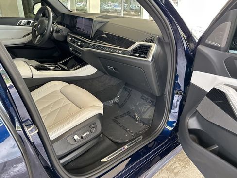 Used 2024 BMW X5 xDrive40i w/ M Sport Package AWD/4WD image 27