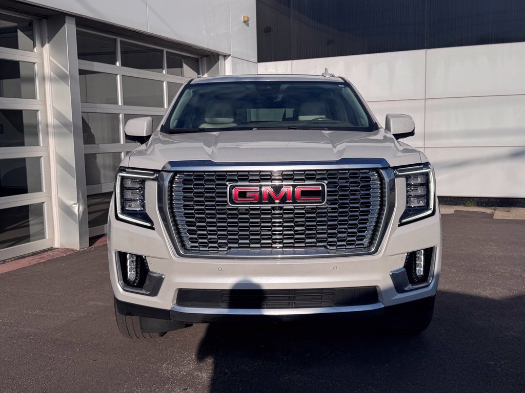 Used 2023 GMC Yukon XL Denali w/ Denali Reserve Package AWD/4WD image 8
