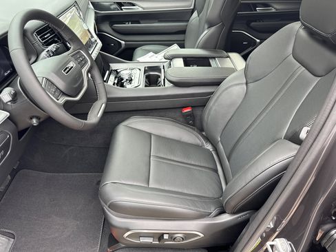 New 2026 Jeep Grand Wagoneer Upland image 9