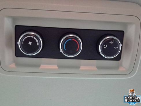 Used 2012 Dodge Grand Caravan SE FWD image 24