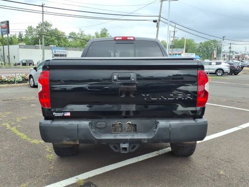 Used 2015 Toyota Tundra SR5 w/ TRD Off Road Package AWD/4WD image 4