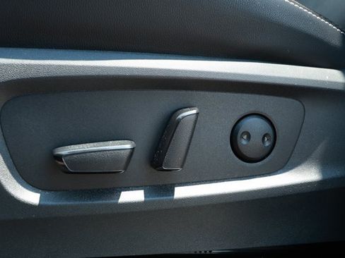Used 2022 Nissan Pathfinder SL w/ SL Premium Package FWD image 24