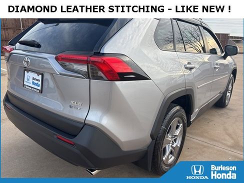 Used 2025 Toyota RAV4 XLE image 3
