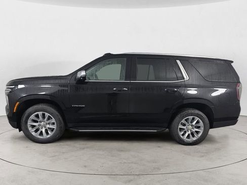 Used 2026 Chevrolet Tahoe Premier RWD image 2