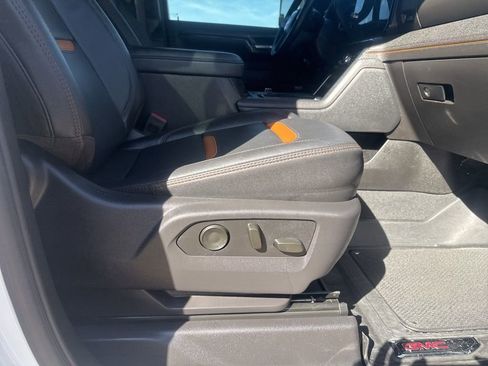 Used 2024 GMC Sierra 2500 AT4 w/ AT4 Premium Plus Package image 38