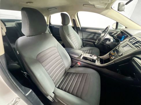 Used 2017 Ford Fusion S w/ Equipment Group 101A image 31