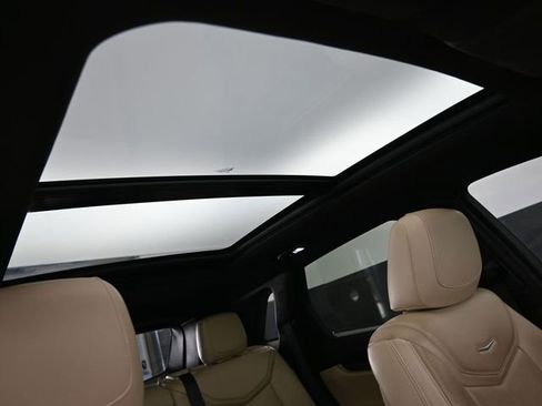 Used 2017 Cadillac XT5 Premium Luxury image 44