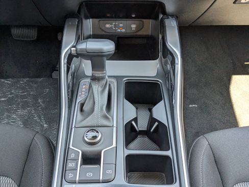 New 2026 Kia Sorento LX FWD image 23
