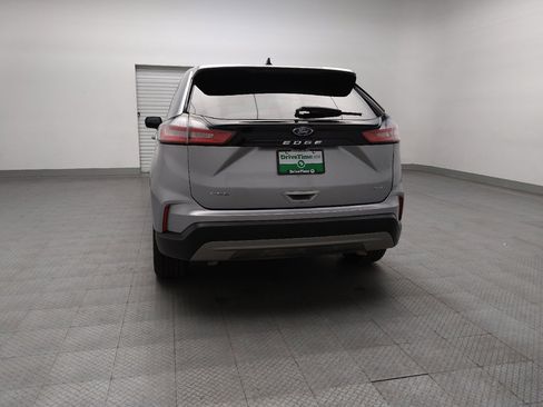 Used 2024 Ford Edge SEL image 6