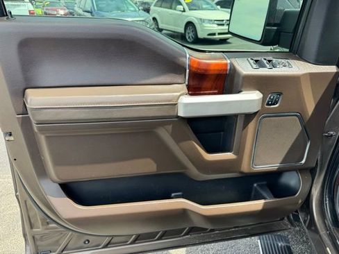 Used 2016 Ford F150 King Ranch w/ Equipment Group 601A Luxury AWD/4WD image 18