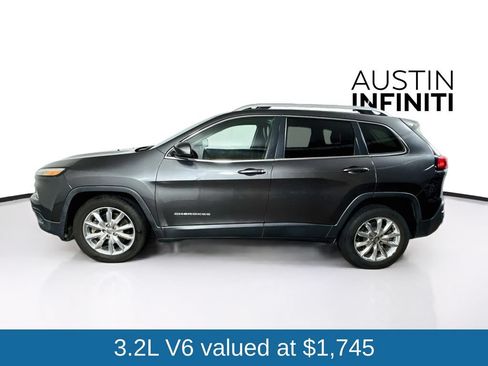 Used 2016 Jeep Cherokee Limited w/ Luxury Group FWD image 4