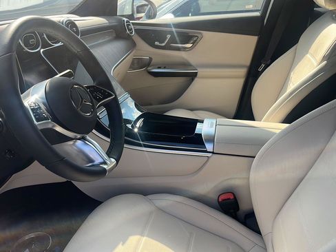 Certified 2024 Mercedes-Benz GLC 300 image 7