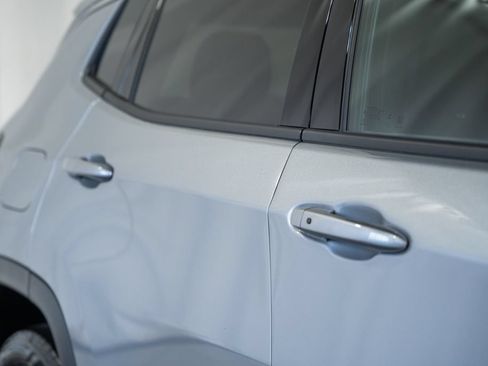 Certified 2023 Jeep Compass Latitude AWD/4WD image 16