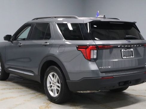 Certified 2025 Ford Explorer Active image 9