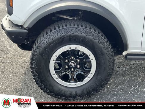 Used 2024 Ford Bronco Badlands AWD/4WD image 10
