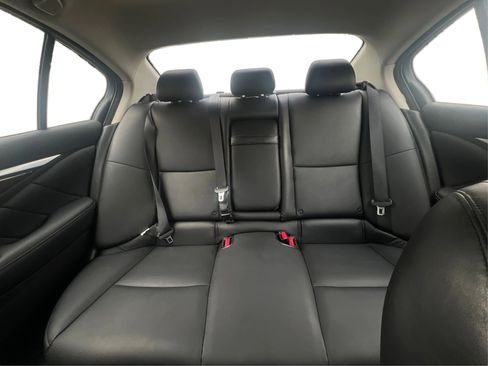 Used 2018 INFINITI Q50 Luxe w/ Essential Package (3.0T Luxe) image 18