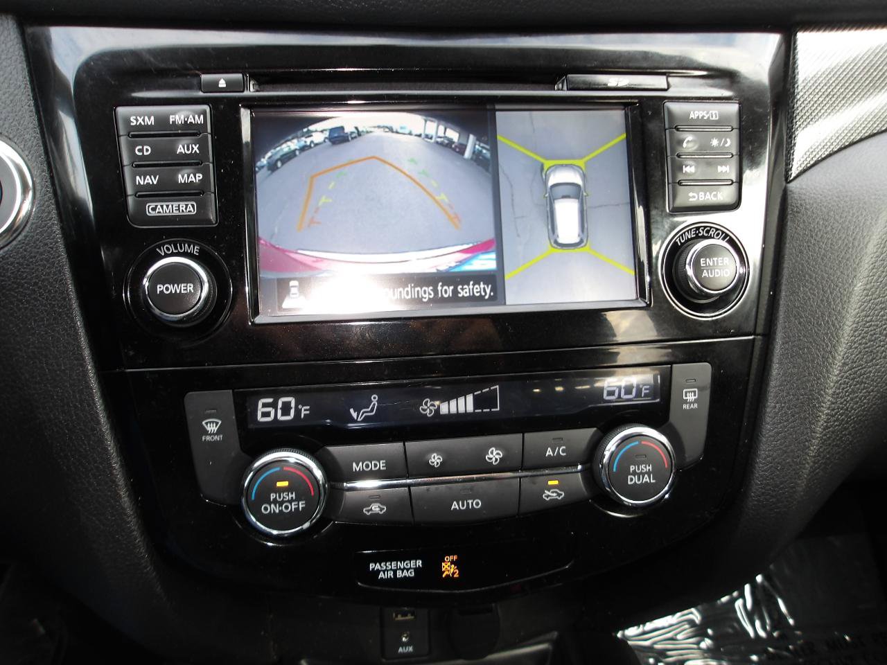 Used 2015 Nissan Rogue SL AWD/4WD image 19