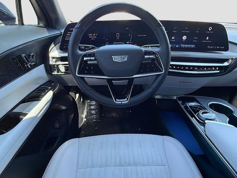 Certified 2026 Cadillac Lyriq Luxury RWD image 23