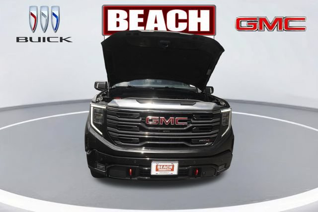 Used 2024 GMC Sierra 1500 AT4 w/ Technology Package AWD/4WD image 9