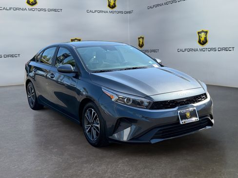Used 2024 Kia Forte LXS FWD image 7