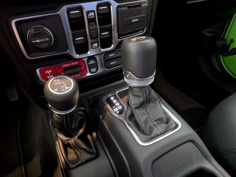 New 2025 Jeep Wrangler Unlimited Rubicon w/ Safety Group AWD/4WD image 16