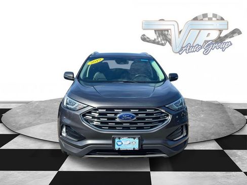 Used 2019 Ford Edge SEL w/ Equipment Group 201A AWD/4WD image 2