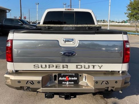 Used 2015 Ford F250 Platinum w/ FX4 Off-Road Package image 11