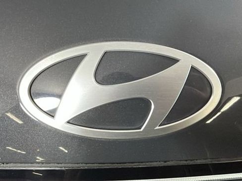 Used 2024 Hyundai Kona SEL w/ Convenience Package FWD image 9