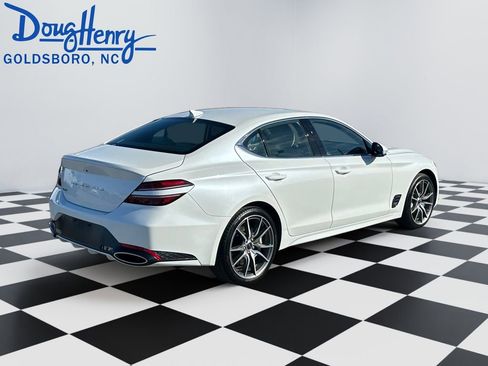 Used 2024 Genesis G70 2.5T RWD image 5