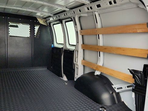Used 2025 Chevrolet Express 2500 w/ Driver Convenience Package RWD image 19
