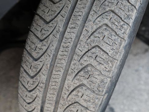 Used 2005 Honda Accord EX image 21