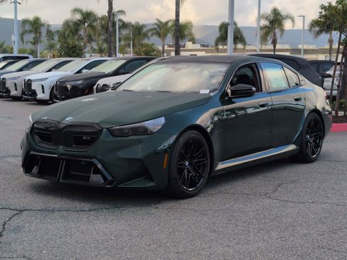 New 2026 BMW M5 w/ Executive Package image 5