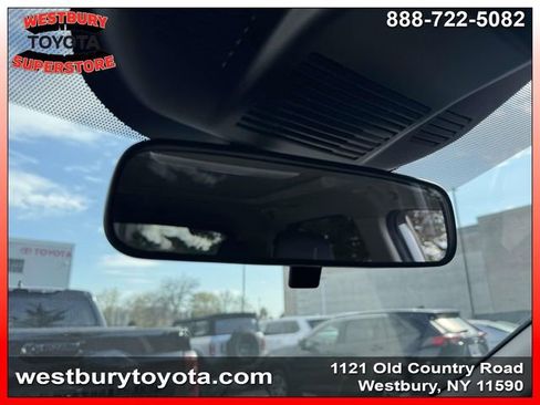 Used 2023 Nissan Rogue SV w/ SV Premium B Package image 33