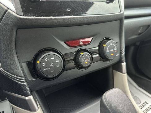 Used 2023 Subaru Forester AWD/4WD image 18