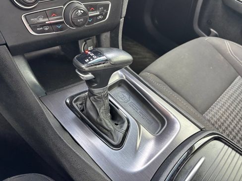 Used 2018 Dodge Charger R/T w/ Blacktop Package RWD image 25