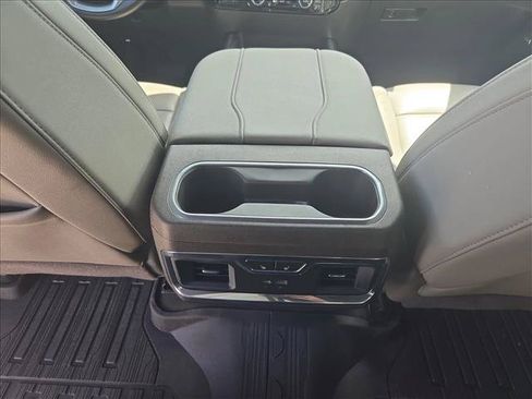 Used 2024 GMC Sierra 2500 SLT w/ SLT Premium Package AWD/4WD image 20